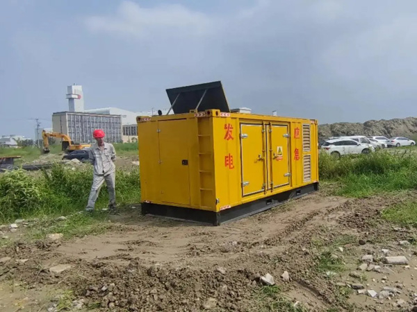 金沙200KW柴油发电机机组每小时的油耗量受哪些因素影响？